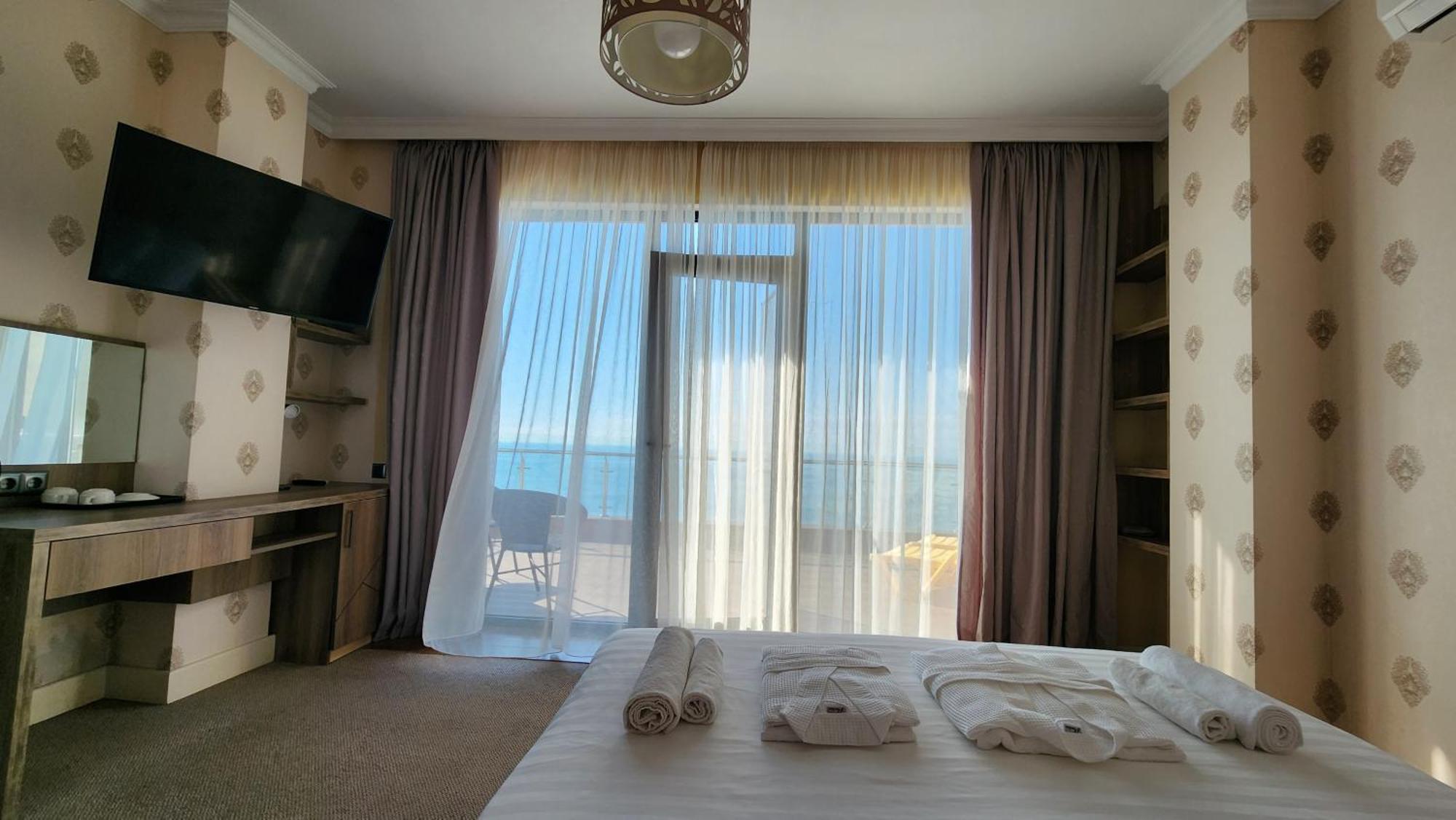 Hotel Montana Kvariati Eksteriør billede