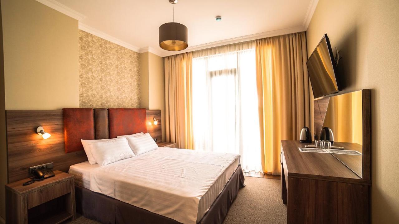 Hotel Montana Kvariati Eksteriør billede