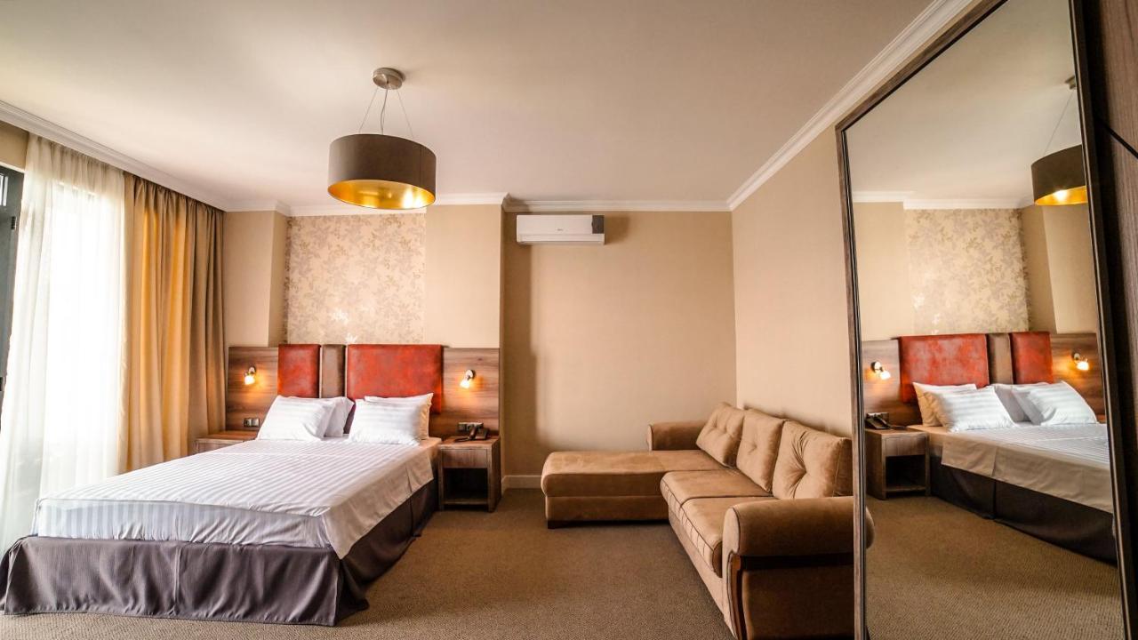 Hotel Montana Kvariati Eksteriør billede