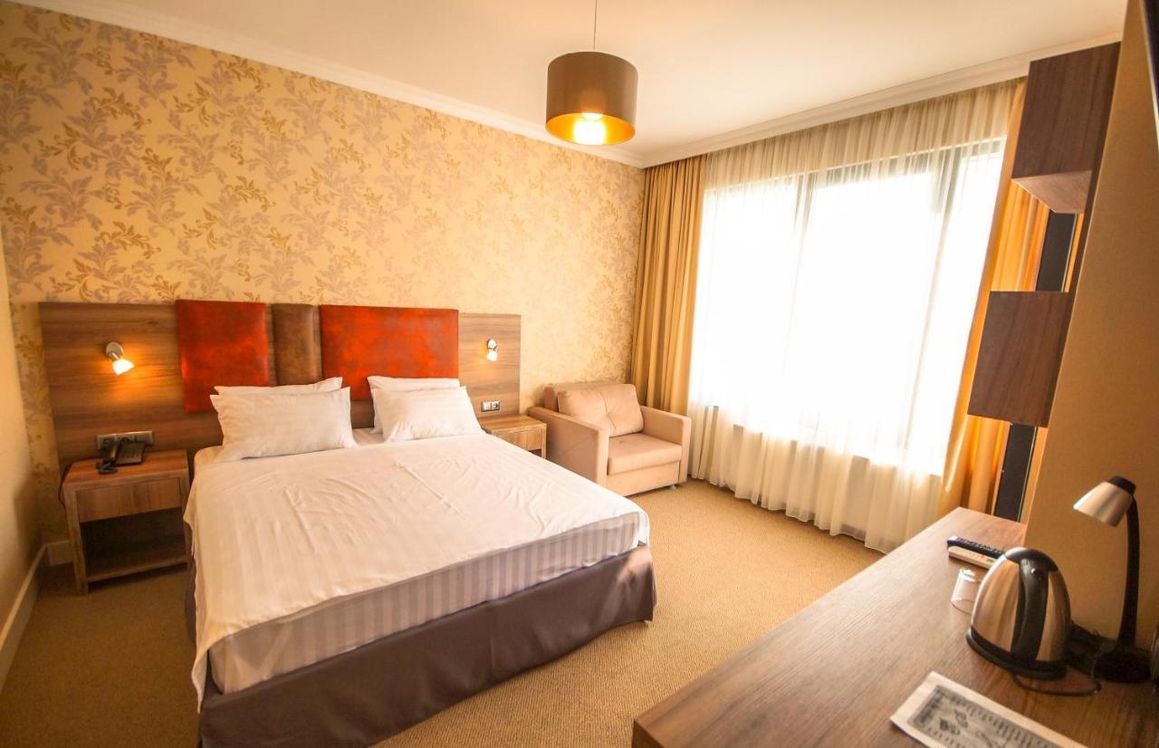 Hotel Montana Kvariati Eksteriør billede